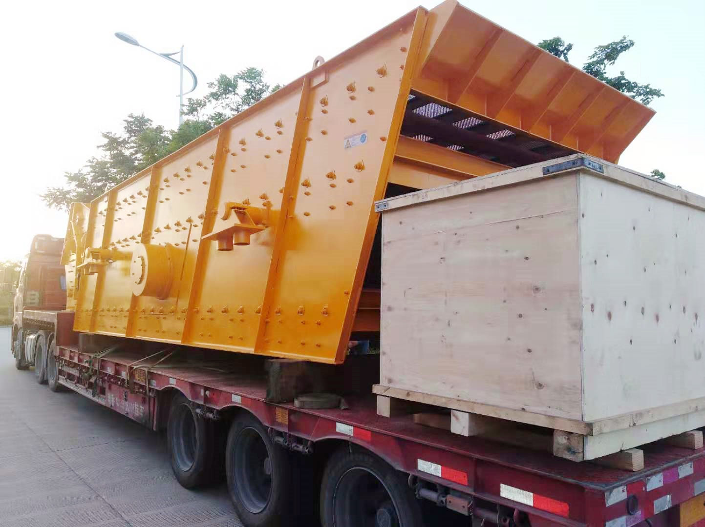 江蘇破碎機廠家-菲尼克斯發(fā)湖南郴州設備回顧