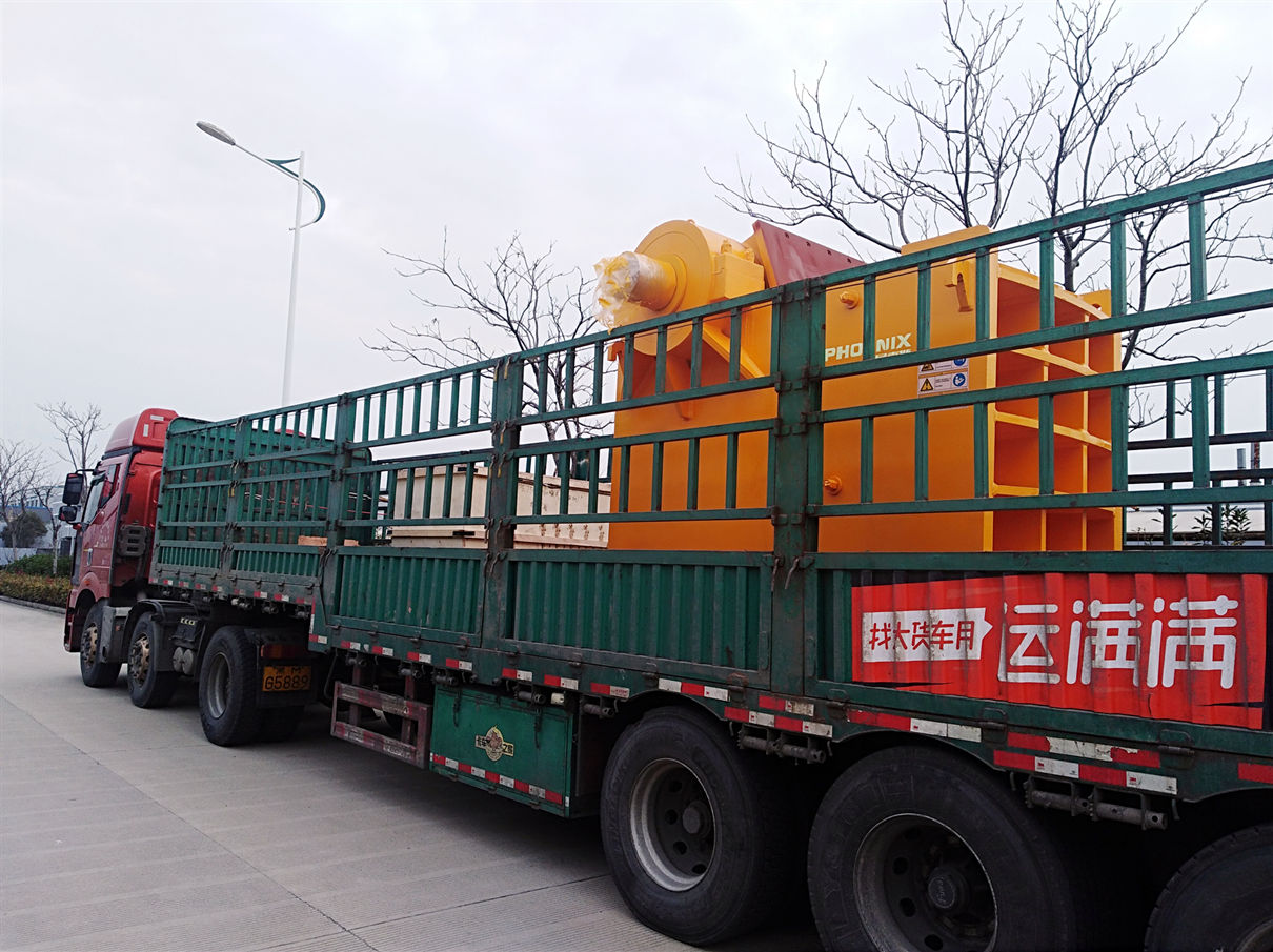 顎破設(shè)備裝車完畢